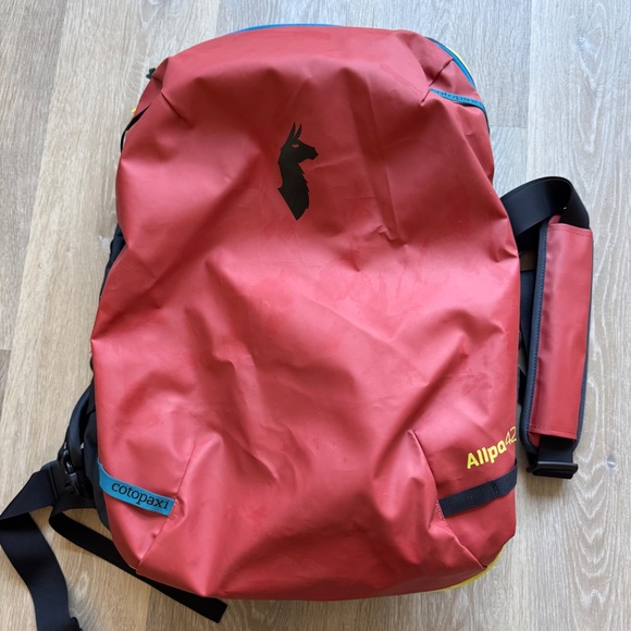 Allpa 42L Travel Duffel - Picture 2 of 7